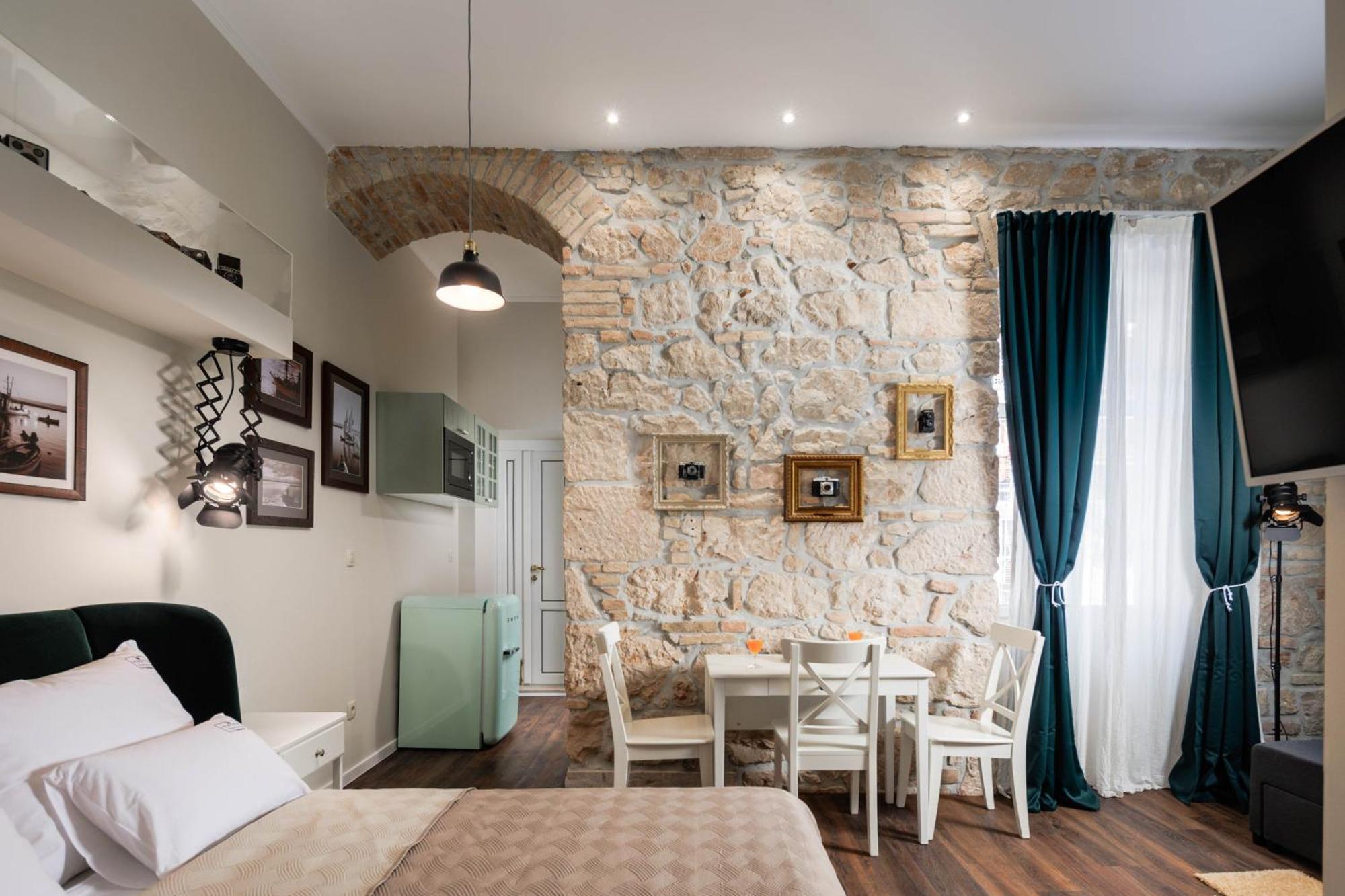 Photel Apartments Crikvenica Eksteriør bilde